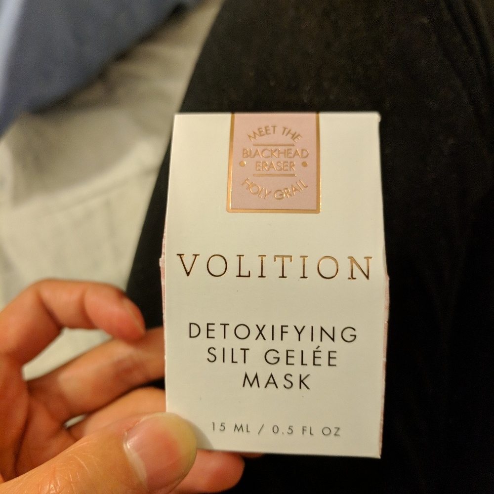 BNIB Volition Detoxifying clay mask (travel-size)